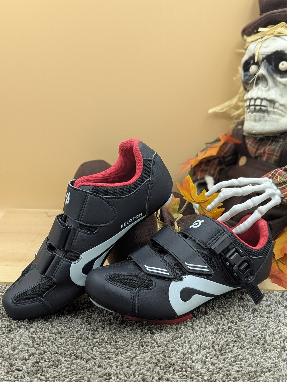 Peloton Black Riding Women's Size 38(7) Peloton Biking Shoes
